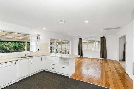 Photo of property in 13 Bowen Street, Levin, 5510