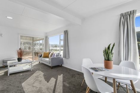 Photo of property in 61 Russell Road, Wainuiomata, Lower Hutt, 5014