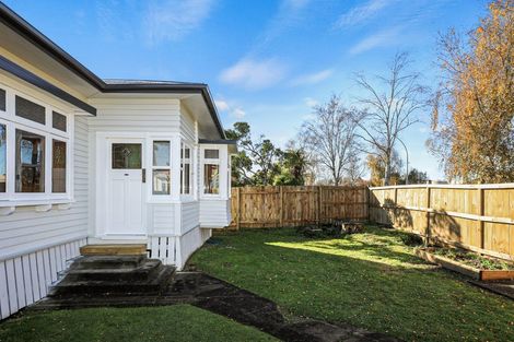 Photo of property in 77 Te Aroha Street, Hamilton East, Hamilton, 3216