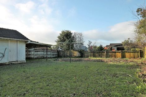 Photo of property in 28 Bradbury Road, Botany Downs, Auckland, 2010
