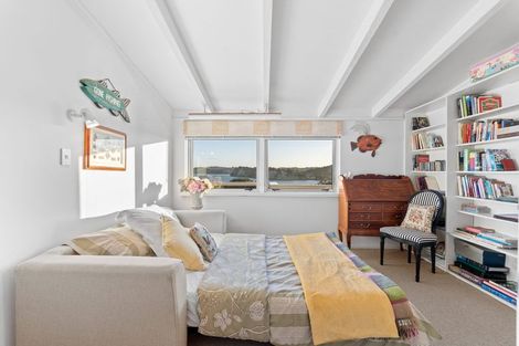 Photo of property in 819 Whangaparaoa Road, Manly, Whangaparaoa, 0930