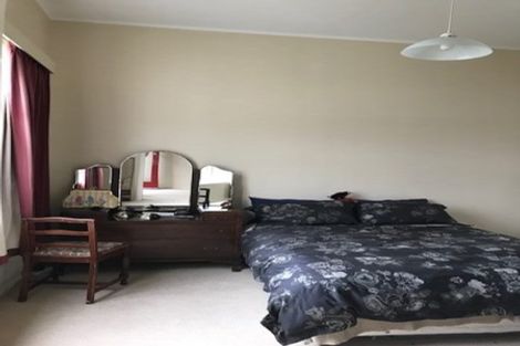 Photo of property in 3 Toru Street, Lyall Bay, Wellington, 6022