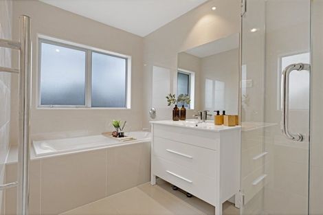 Photo of property in 98 Tapu Road, Huapai, Kumeu, 0810