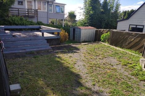 Photo of property in 2/67 West Coast Road, Glen Eden, Auckland, 0602