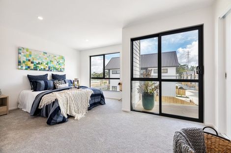 Photo of property in 73 Papatupu Way, Kumeu, 0810