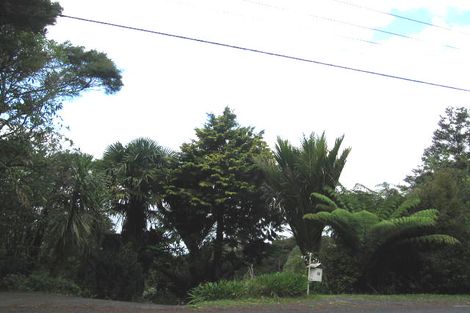 Photo of property in 35 Takahe Road, Titirangi, Auckland, 0604