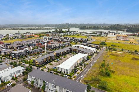 Photo of property in 74 Glidepath Road, Hobsonville, Auckland, 0616