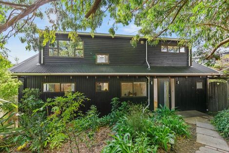 Photo of property in 2 Ranui Crescent, Diamond Harbour, Lyttelton, 8971