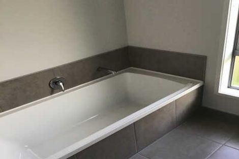 Photo of property in 15 Parton Road, Pukekohe, 2120