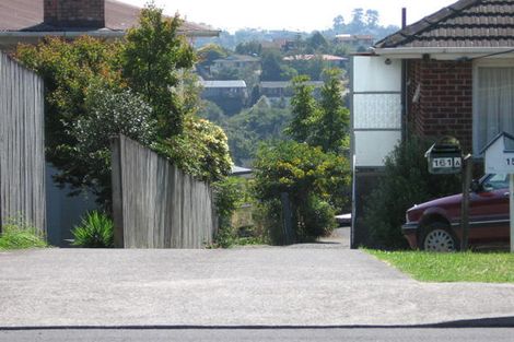 Photo of property in 2/161 Carlisle Road, Northcross, Auckland, 0632