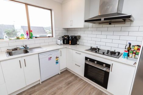 Photo of property in 1 Paddington Grove, Karori, Wellington, 6012