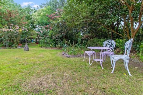 Photo of property in 75-77 Beach Road, Katikati, 3129