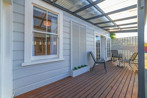 Photo of property in 410 Featherston Street, Palmerston North, 4414