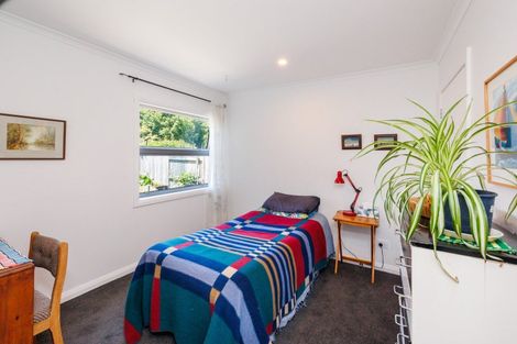 Photo of property in 2b Alton Place, Hokowhitu, Palmerston North, 4410