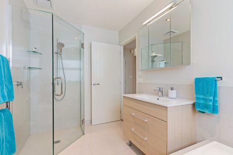 Photo of property in 6 Braddock Grove, Pauanui, Hikuai, 3579