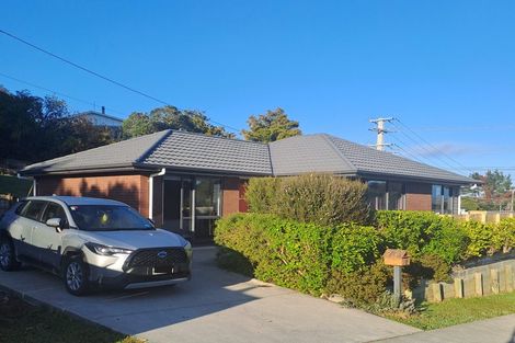 Photo of property in 2 St Julia Court, Helensville, 0800