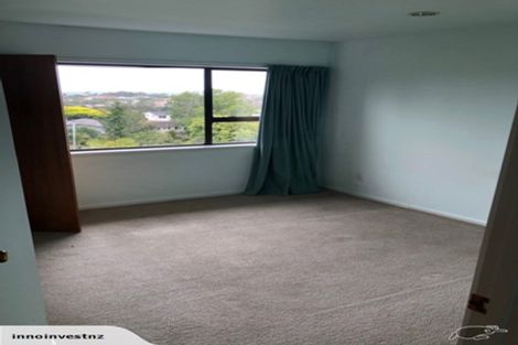 Photo of property in 64 Arran Road, Browns Bay, Auckland, 0630