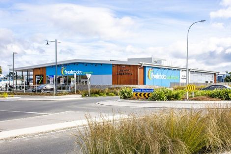 Photo of property in 8 Maria Tini Drive, Papamoa Beach, Papamoa, 3118