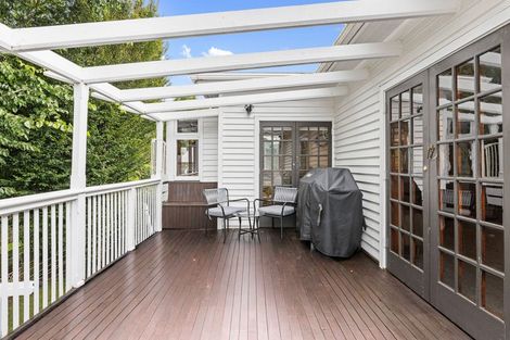 Photo of property in 211 Fifield Terrace, Opawa, Christchurch, 8023