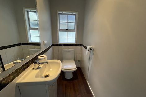 Photo of property in 2 Lemonwood Place, The Gardens, Auckland, 2105