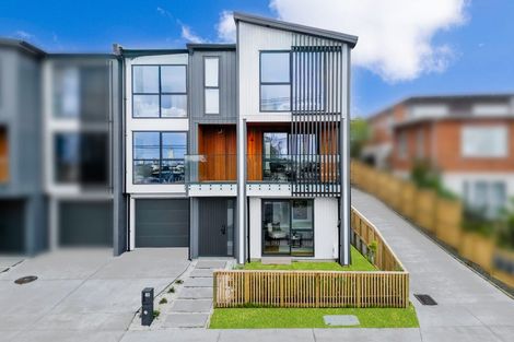 Photo of property in 2a Rangitoto Terrace, Milford, Auckland, 0620