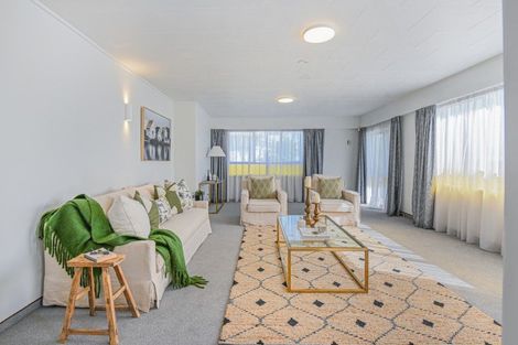 Photo of property in 3 Russell Street, Waipukurau, 4200