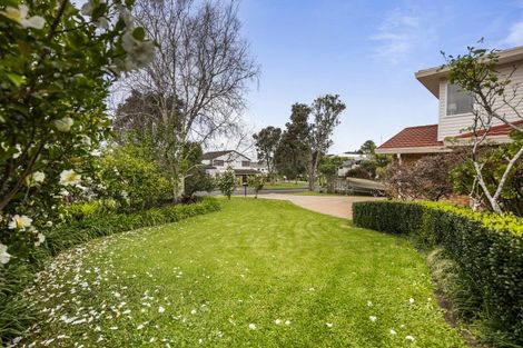 Photo of property in 34 Sailfish Drive, West Harbour, Auckland, 0618