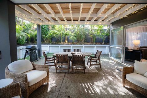 Photo of property in 4 Brandon Road, Manly, Whangaparaoa, 0930