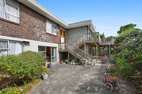 Photo of property in 45 Pigeon Mountain Road, Half Moon Bay, Auckland, 2012