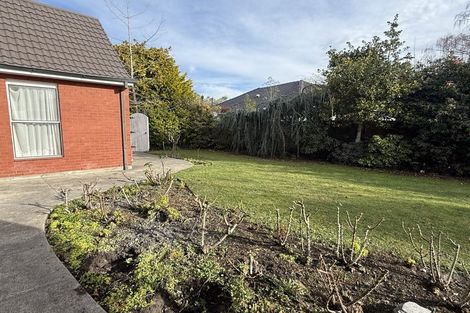Photo of property in 64 Hamilton Avenue, Ilam, Christchurch, 8041