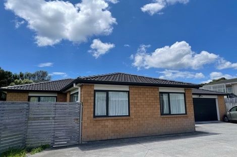 Photo of property in 236a Whitney Street, Blockhouse Bay, Auckland, 0600