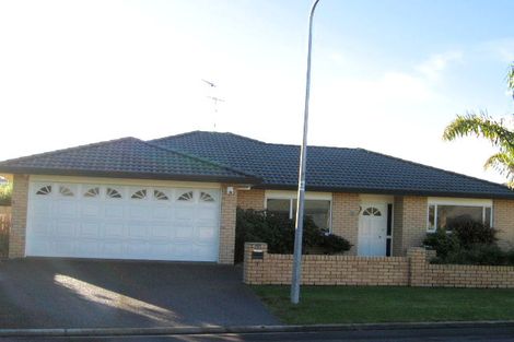 Photo of property in 12 Dan Tori Place, Orewa, 0931