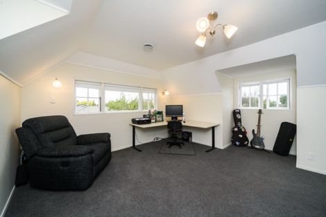 Photo of property in 39 Birmingham Street, Takaro, Palmerston North, 4412