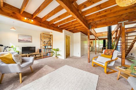 Photo of property in 63 Wyndham Road, Pinehaven, Upper Hutt, 5019