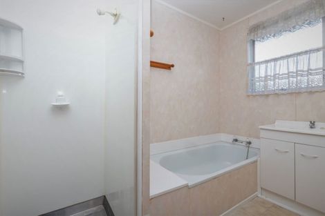 Photo of property in 2 Carew Street, Nawton, Hamilton, 3200