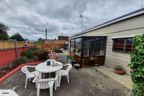 Photo of property in 14 Whittaker Street, Foxton, 4814