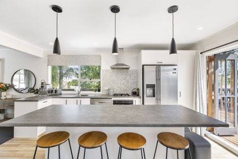 Photo of property in 18 Murillo Place, Henderson, Auckland, 0612