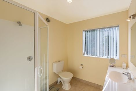 Photo of property in 83a William Bayes Place, Red Beach, 0932