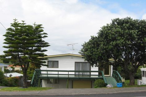 Photo of property in 1269 Whangaparaoa Road, Gulf Harbour, Whangaparaoa, 0930