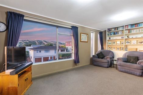 Photo of property in 5 Brora Crescent, Papakowhai, Porirua, 5024