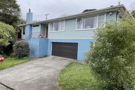 Photo of property in 1 Kohima Drive, Khandallah, Wellington, 6035