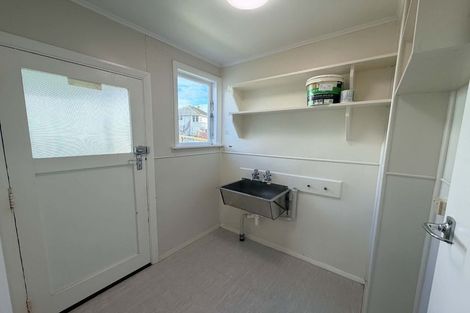 Photo of property in 3-5 York Place, Cannons Creek, Porirua, 5024
