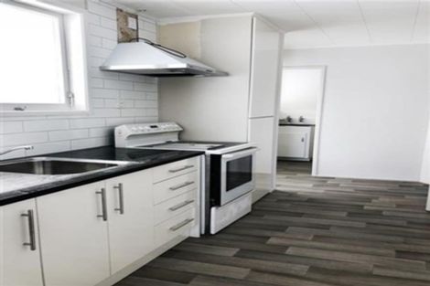 Photo of property in 30 Leaver Place, Weymouth, Auckland, 2103