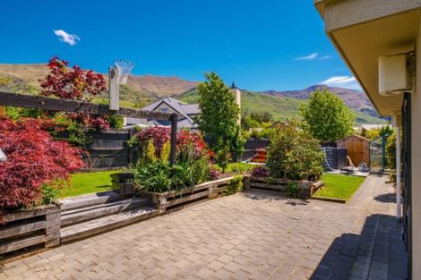 Photo of property in 83 Meadowstone Drive, Wanaka, 9305