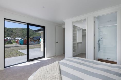 Photo of property in 213a Waikawa Road, Waikawa, Picton, 7220