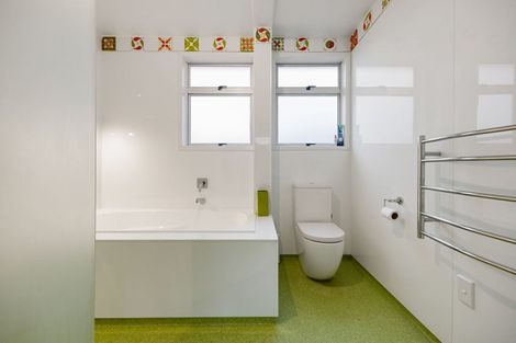 Photo of property in 19 Morrow Avenue, St Andrews, Hamilton, 3200