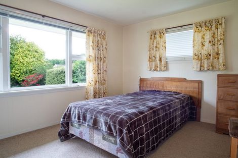 Photo of property in 7 Canberra Place, Redwood, Christchurch, 8051