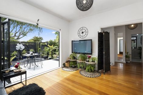 Photo of property in 462 Albert Street, Hokowhitu, Palmerston North, 4410