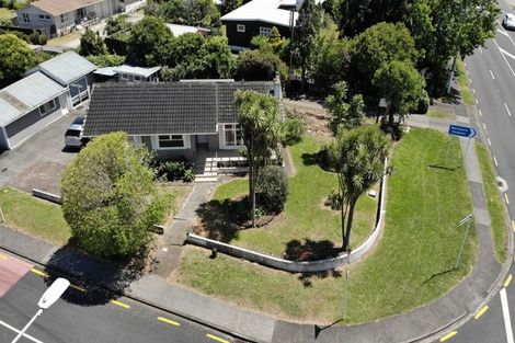 Photo of property in 34 Lincoln Road, Henderson, Auckland, 0610