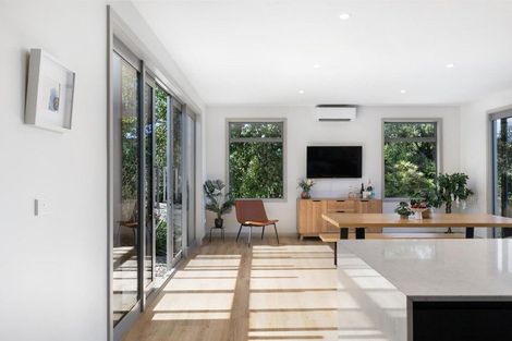 Photo of property in 289 Riverbank Road, Wanaka, 9382